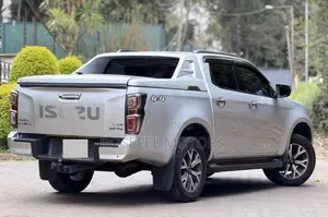 Isuzu D-MAX 2022 Silver