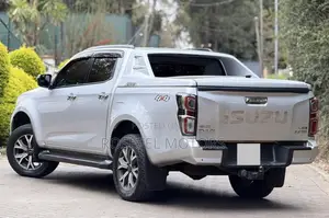 Isuzu D-MAX 2022 Silver