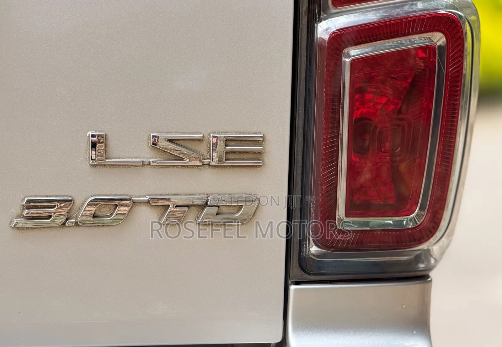 Isuzu D-MAX 2022 Silver