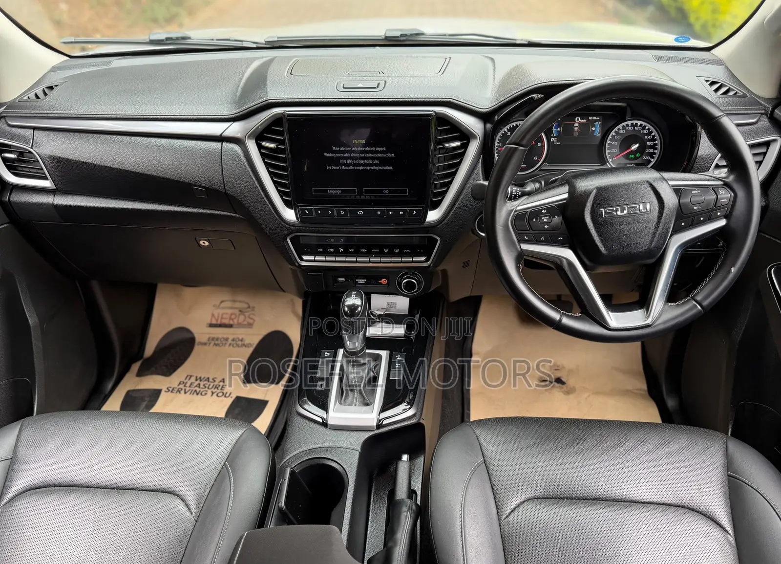 Isuzu D-MAX 2022 Silver