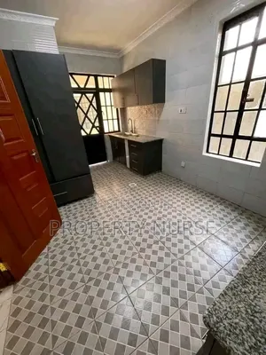 Furnished 4bdrm Duplex in Gateway Mall Area for rent