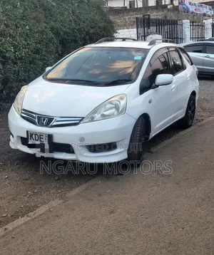 Honda Shuttle 2015 White