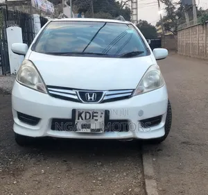 Honda Shuttle 2015 White