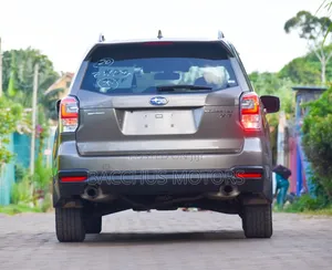 Subaru Forester 2017 Gray