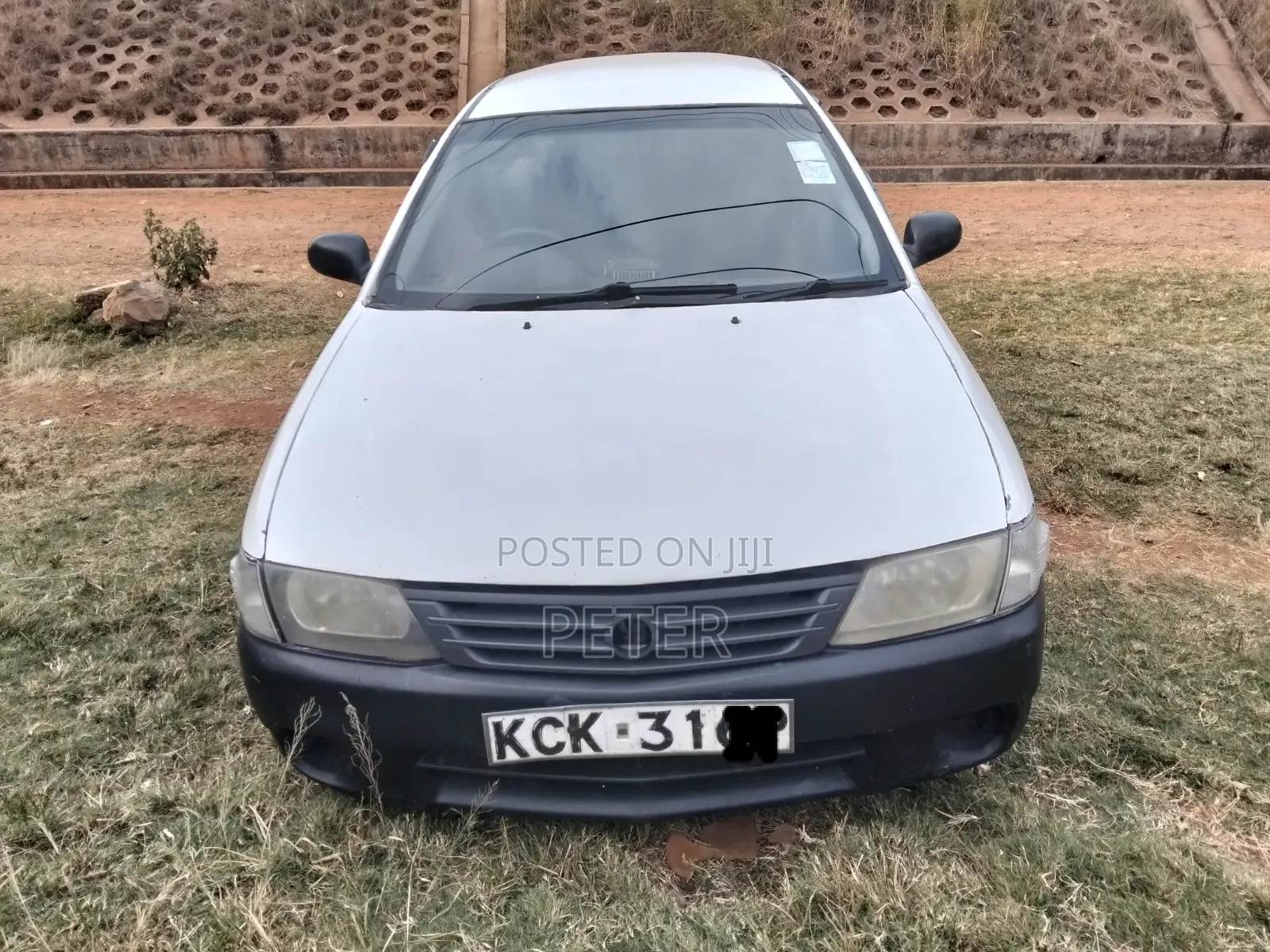 Nissan Advan 2009 White