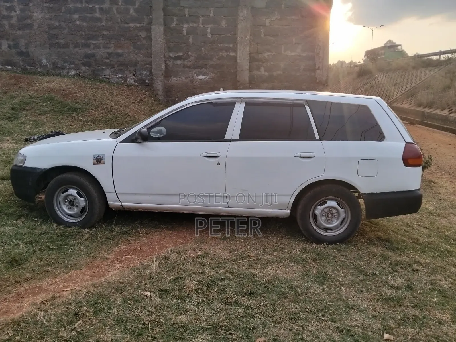Nissan Advan 2009 White