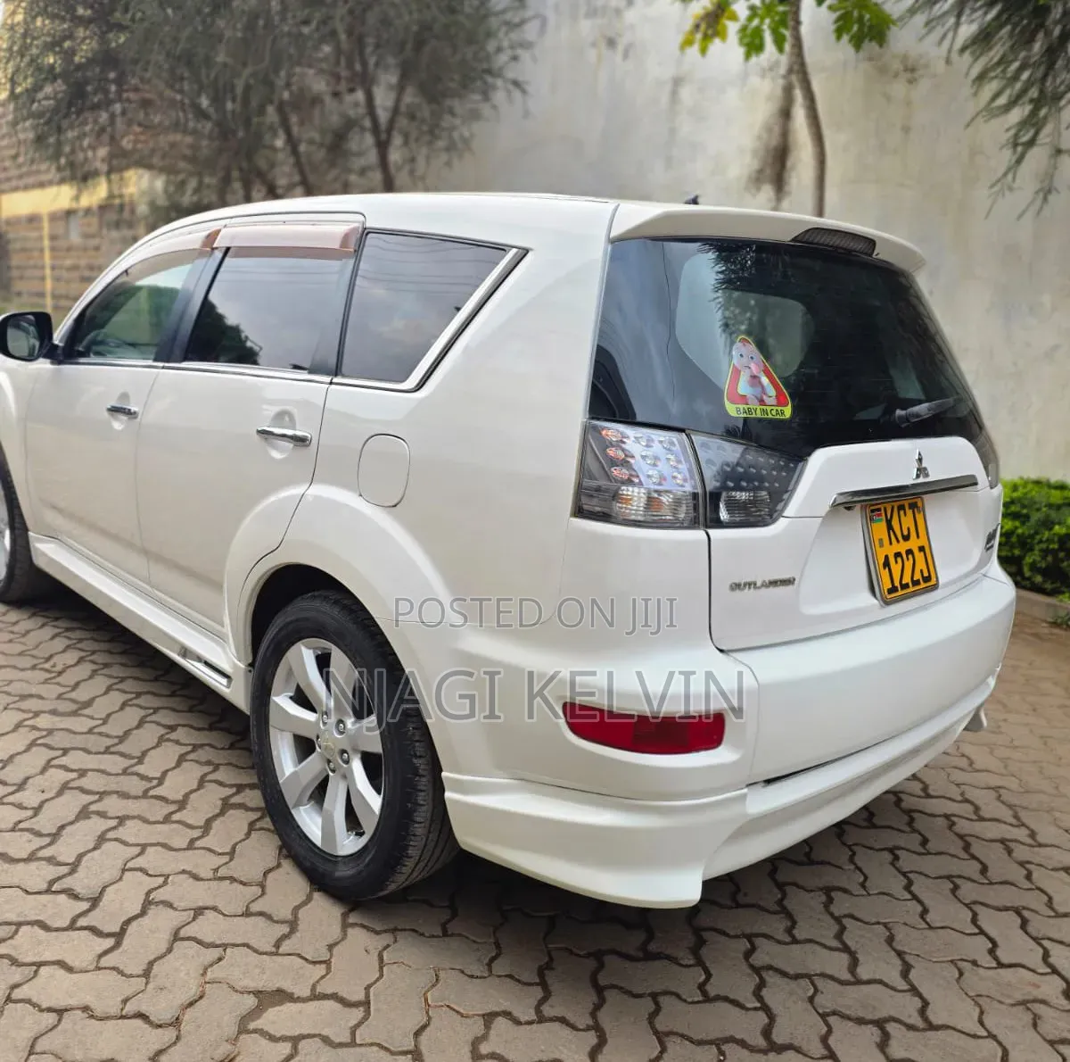 Mitsubishi Outlander 2012 Pearl