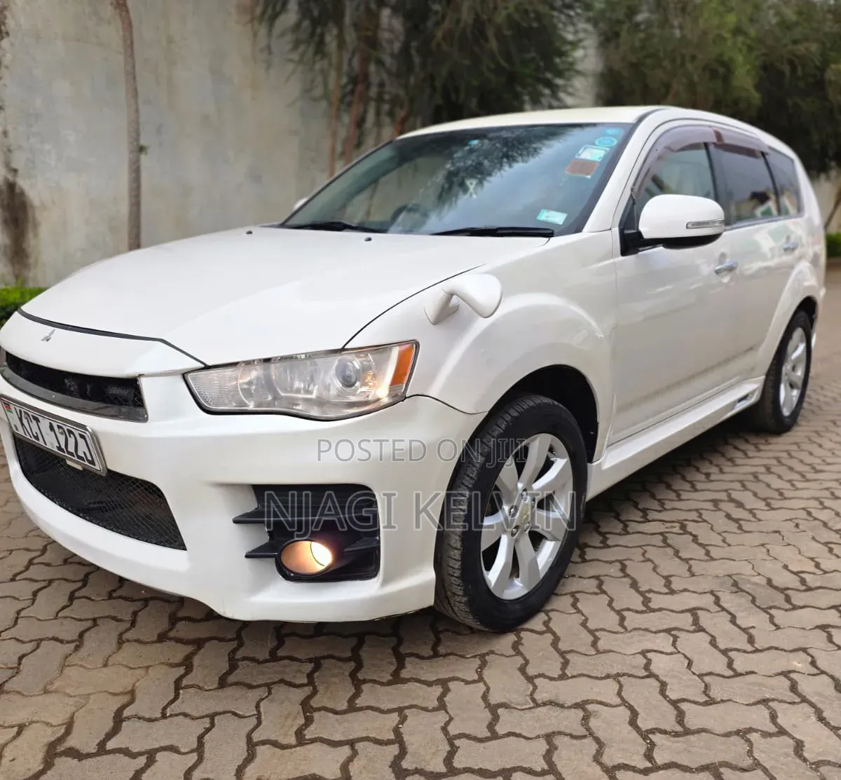 Mitsubishi Outlander 2012 Pearl