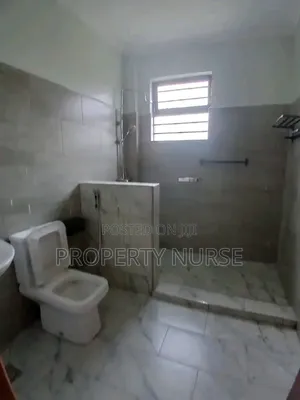 3bdrm Duplex in Gateway Mall Area for rent