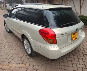 Subaru Outback 2006 Gold