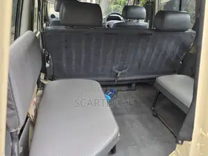 Toyota Land Cruiser 2010 Gold