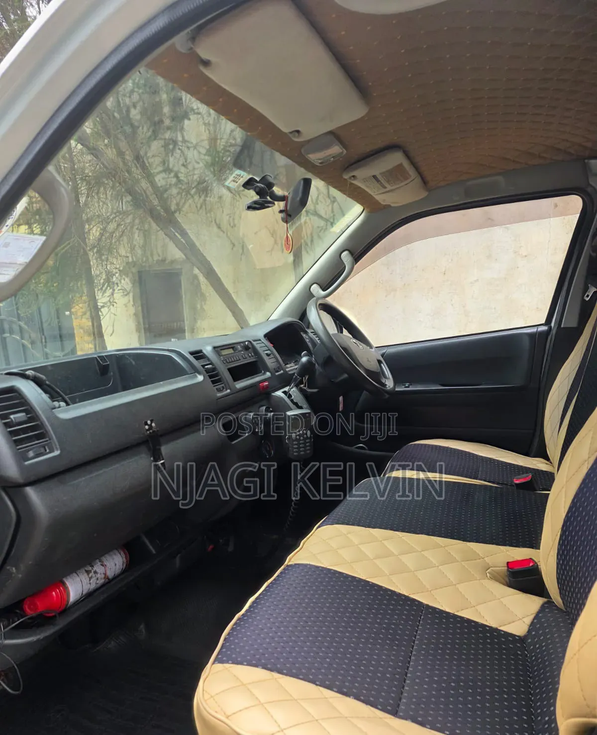 Toyota HiAce 2017 Silver