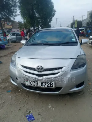 Toyota Belta 2012 Silver
