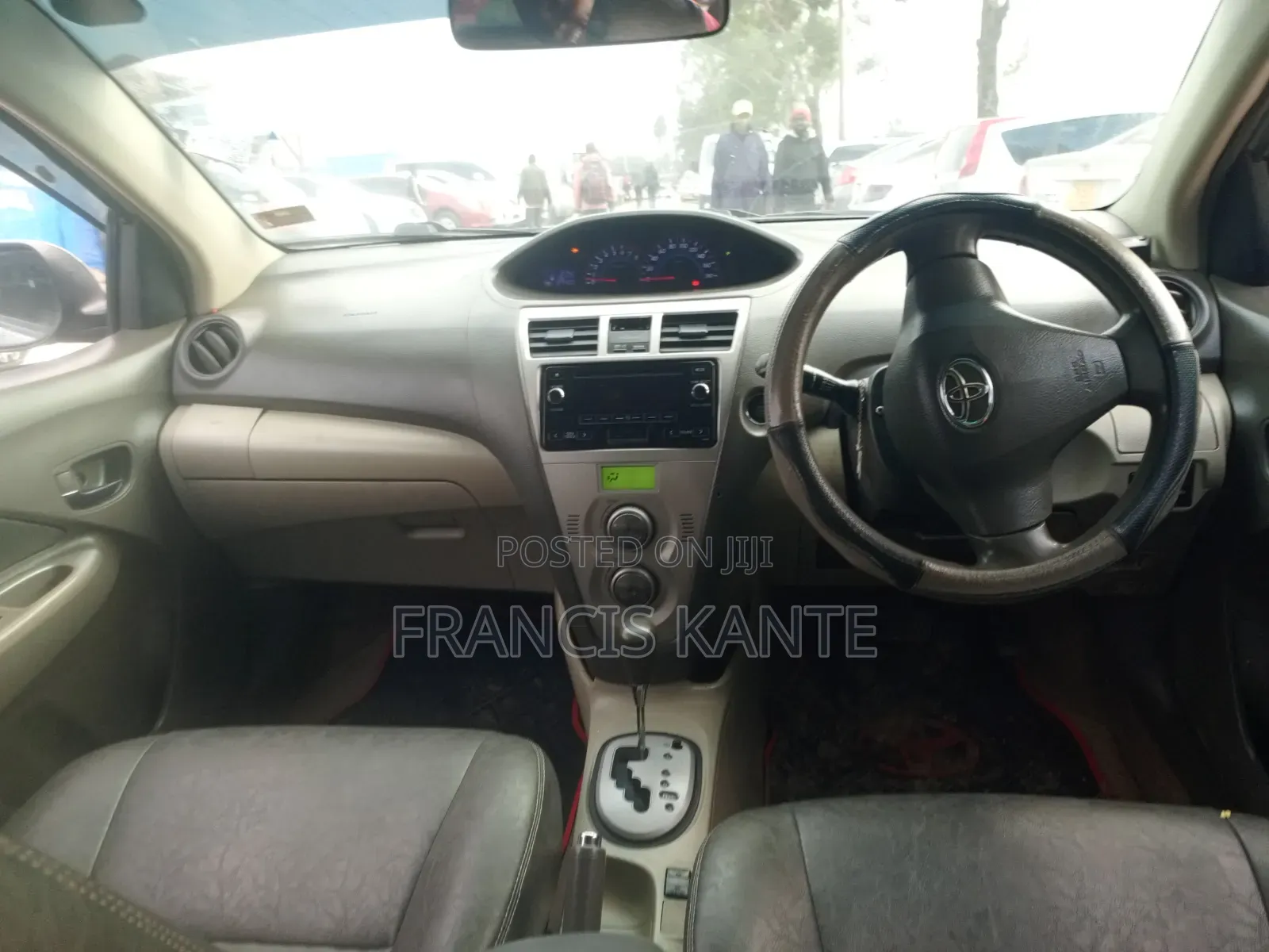 Toyota Belta 2012 Silver