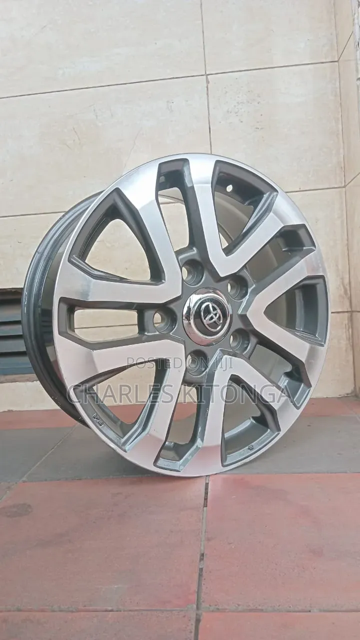 Land Cruiser V8/Vx Rim 20" Inch Tyres 285/55r20