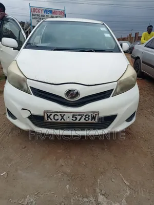 Toyota Vitz 2012 White