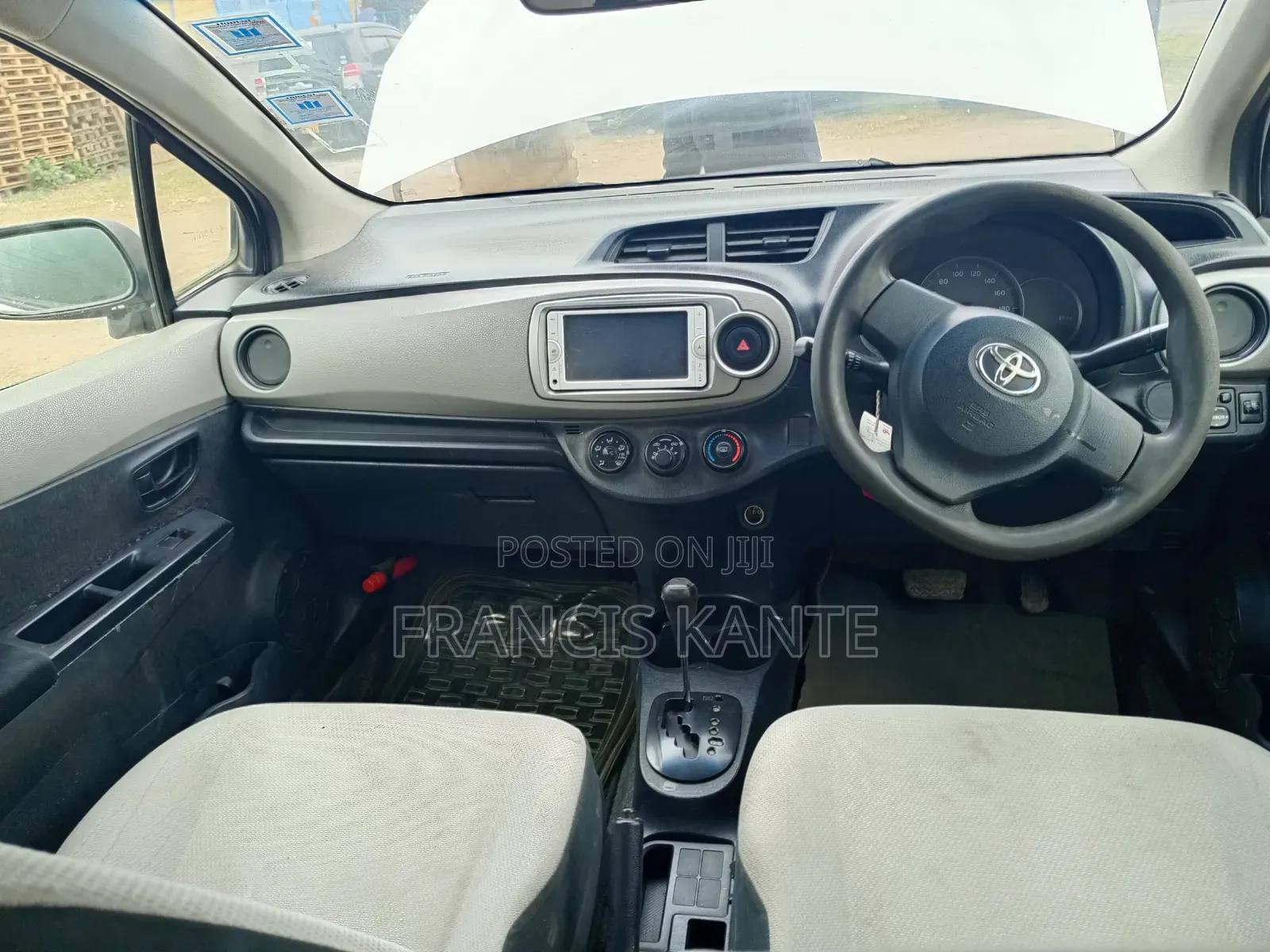 Toyota Vitz 2012 White