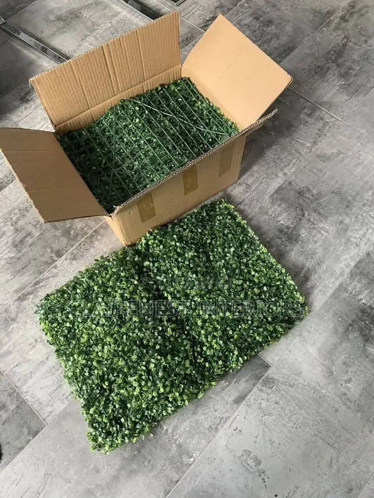 Make Your Space Feel Secluded and Serene With Boxwood Panels