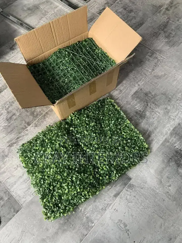 Make Your Space Feel Secluded and Serene With Boxwood Panels