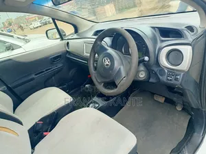 Toyota Vitz 2012 White