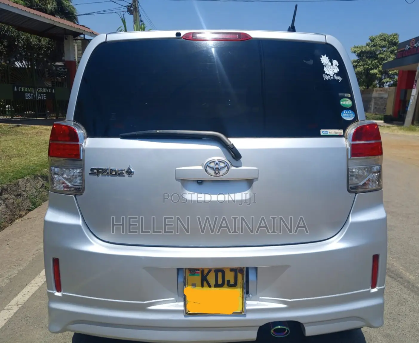 Toyota Spade 2015 Silver