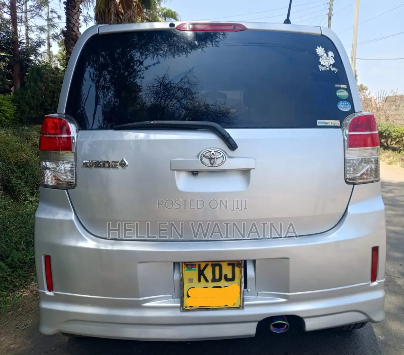 Toyota Spade 2015 Silver