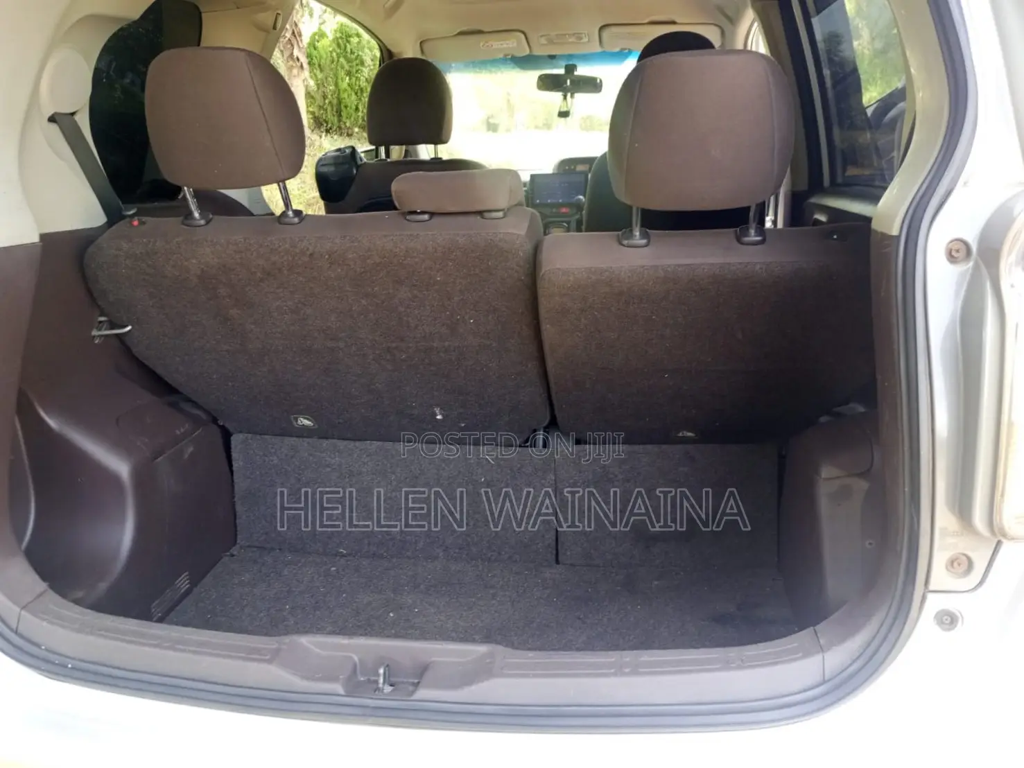 Toyota Spade 2015 Silver