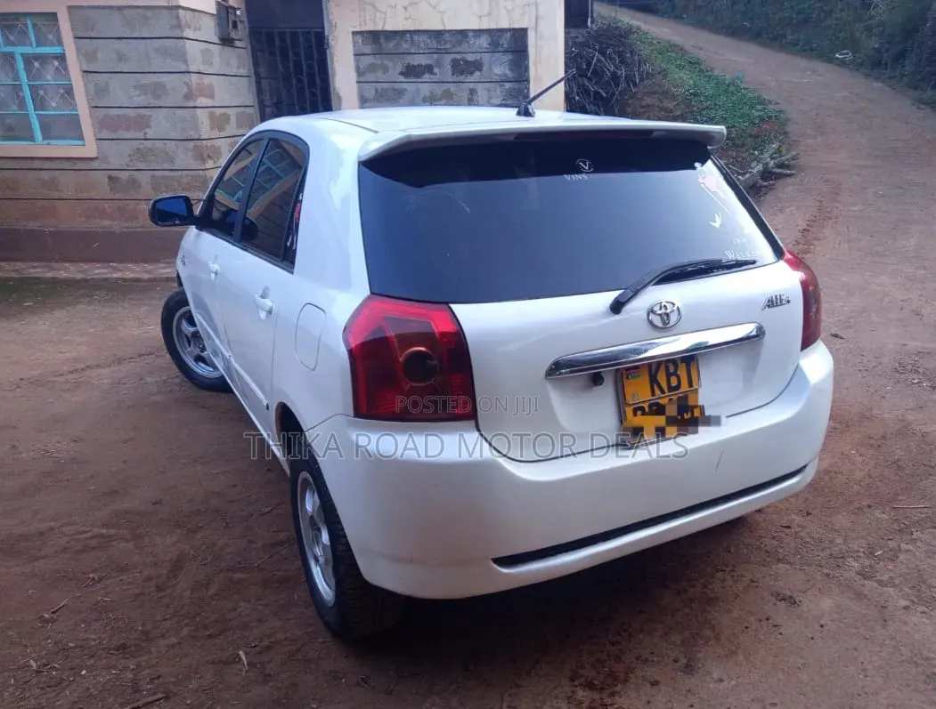 Toyota Corolla RunX 2005 White