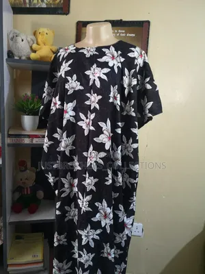 Ladies Outfit Free Deras
