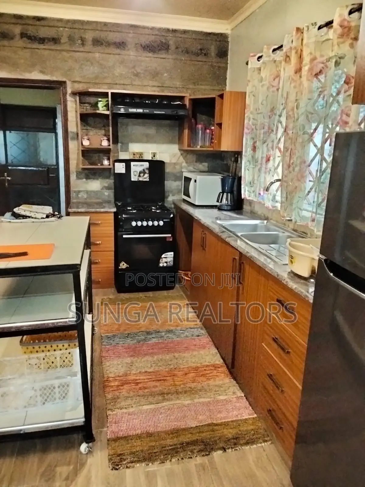 Furnished 2bdrm Bungalow in Ridgeways for rent