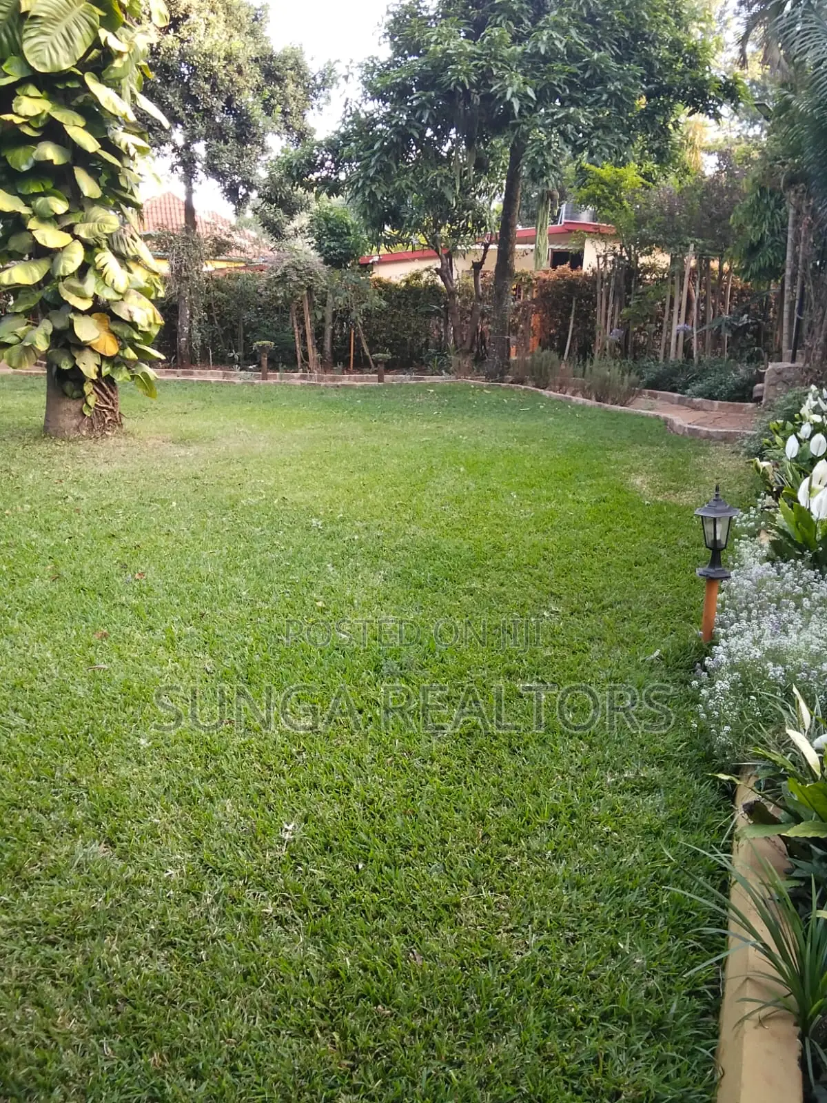 Furnished 2bdrm Bungalow in Ridgeways for rent