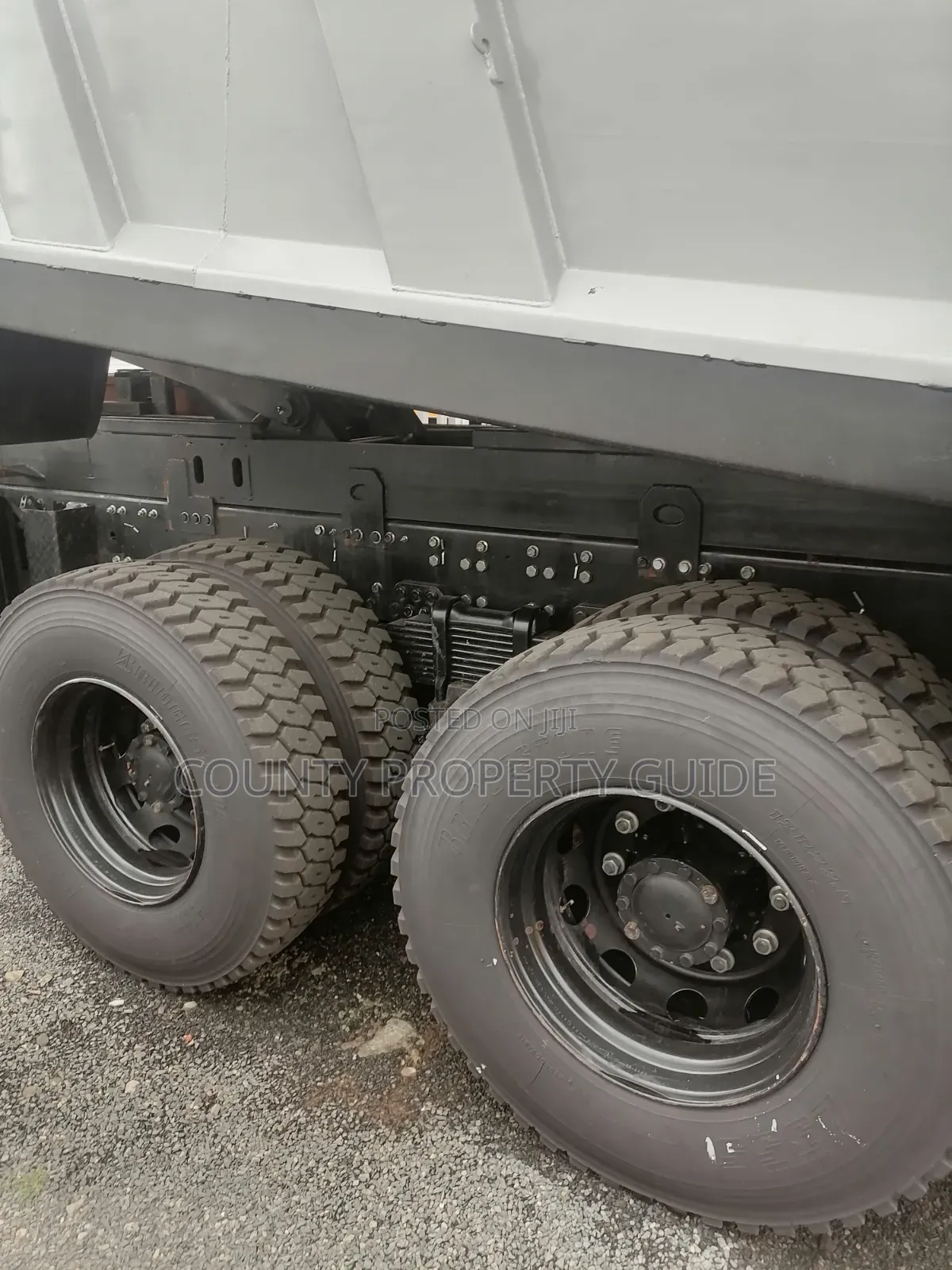 Isuzu KDW FVZ Tipper as Good as New. Safi Kama Pamba at Only KSHS 9.7m