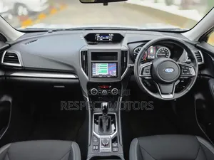 Subaru Forester 2018 Silver