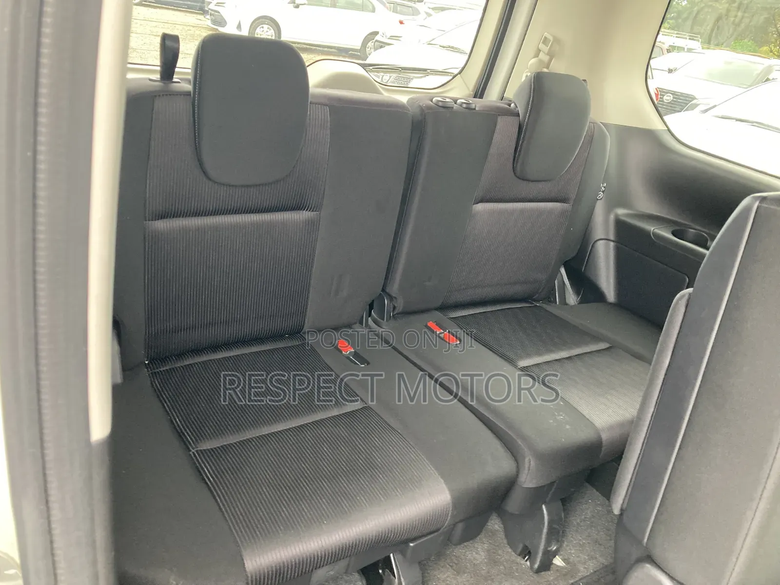 Nissan Serena 2018 White