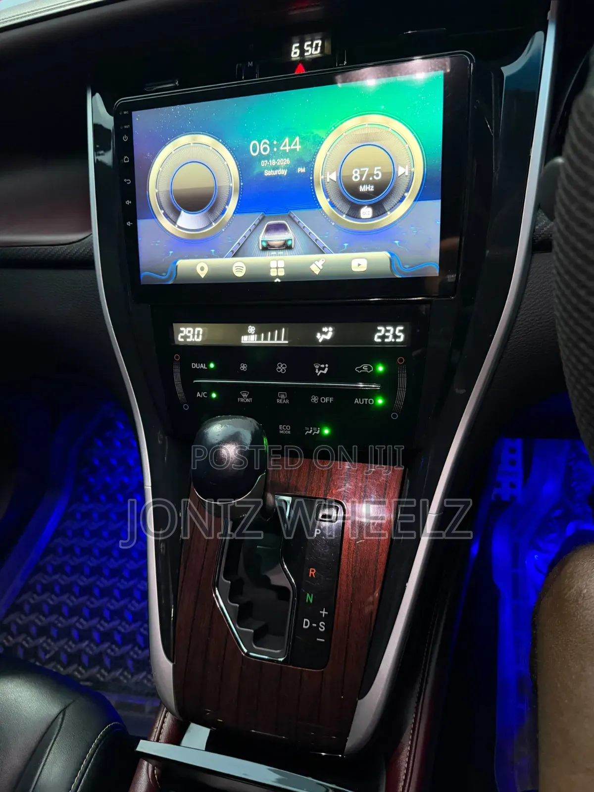 Toyota Harrier 2.5 Hybrid 4WD 2016 Silver
