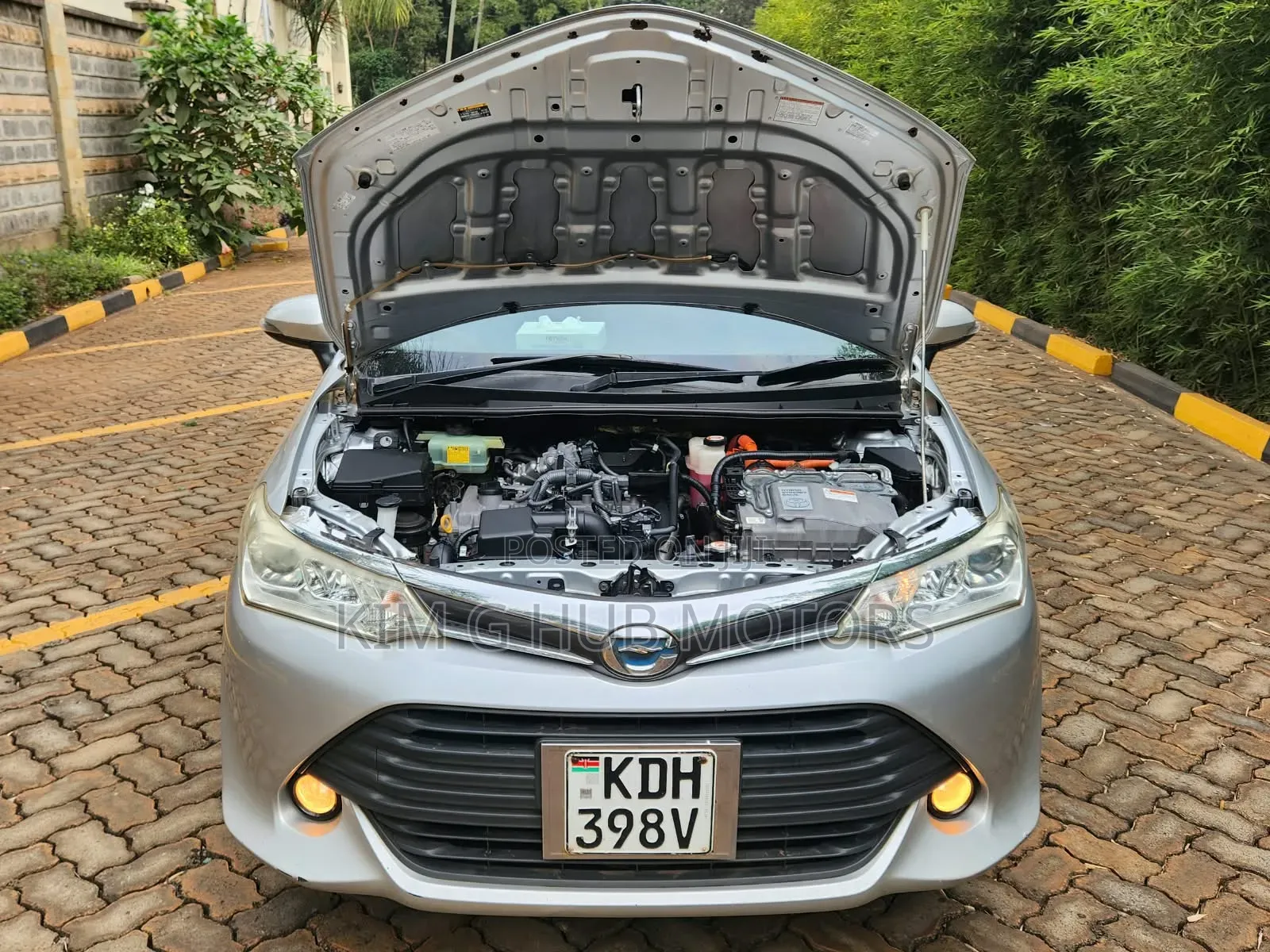 Toyota Corolla Fielder 2017 Silver