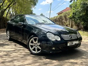 Mercedes-Benz C200 2005 Black