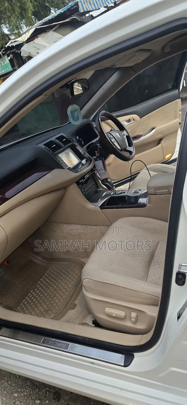 Toyota Crown 2013 White