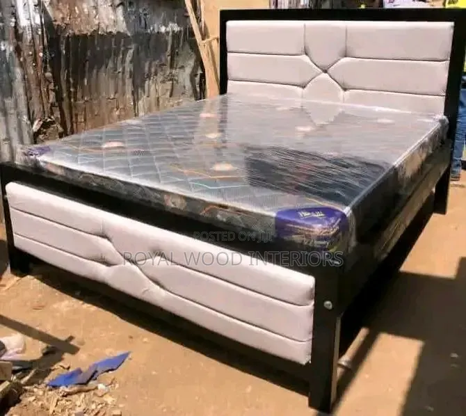 Zenvora Mocket Bed