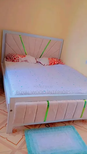 Montaire Cheaster Bed