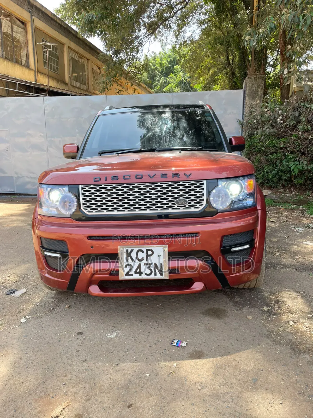 Land Rover Discovery 2010 Red