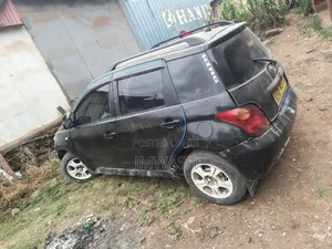 Toyota IST 2003 Black