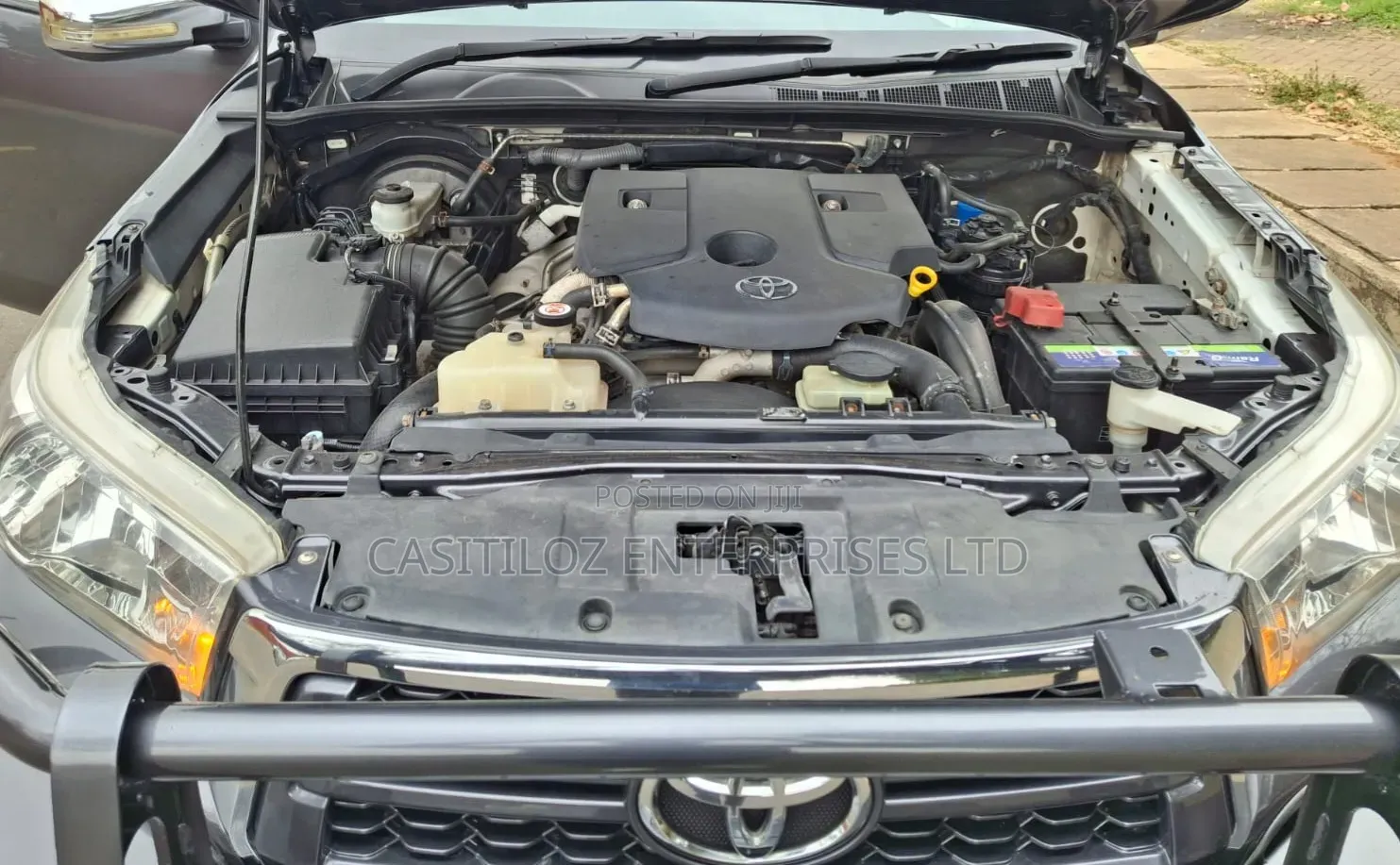 Toyota Hilux 2016 Gray