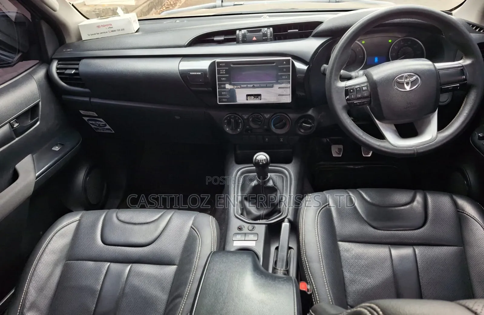 Toyota Hilux 2016 Gray