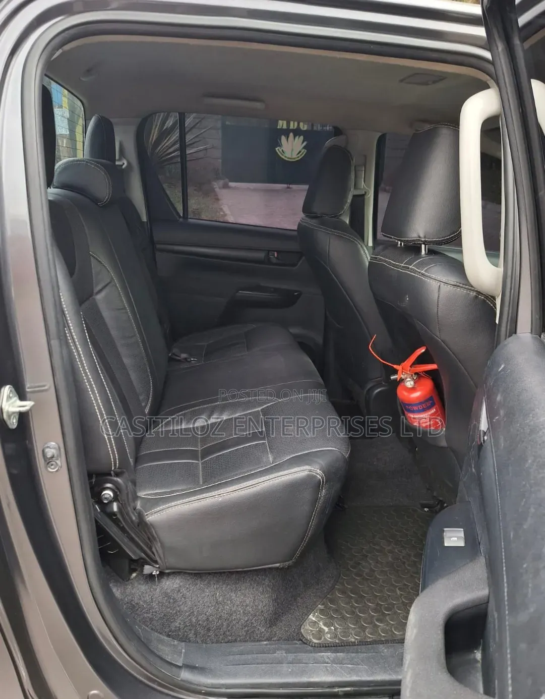 Toyota Hilux 2016 Gray
