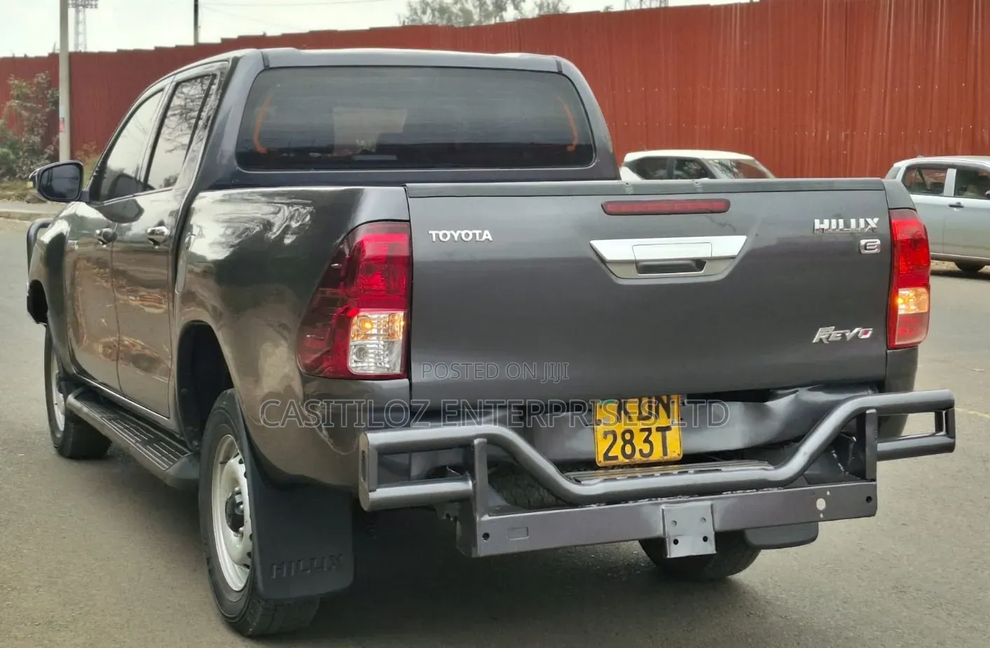 Toyota Hilux 2016 Gray