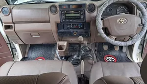 Toyota Land Cruiser 2014 White