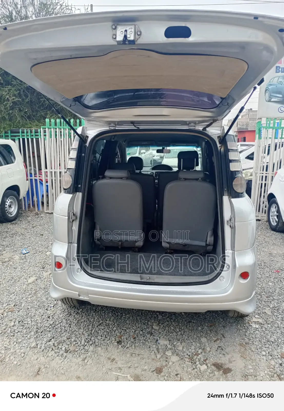 Toyota Sienta 2007 Silver