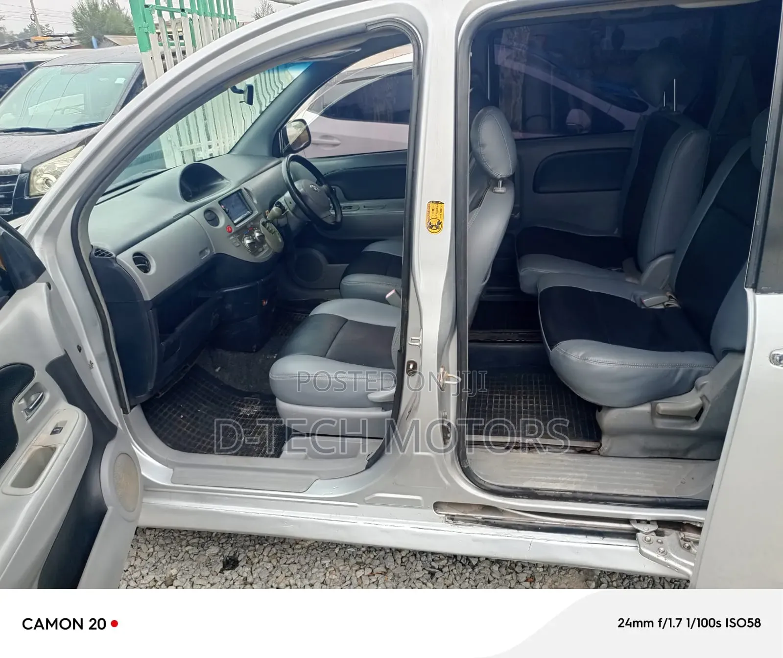 Toyota Sienta 2007 Silver