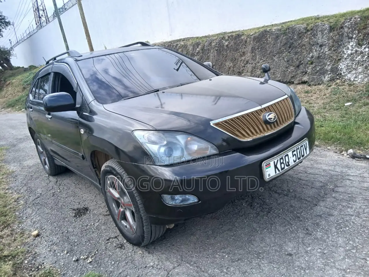 Toyota Harrier 2004 Blue